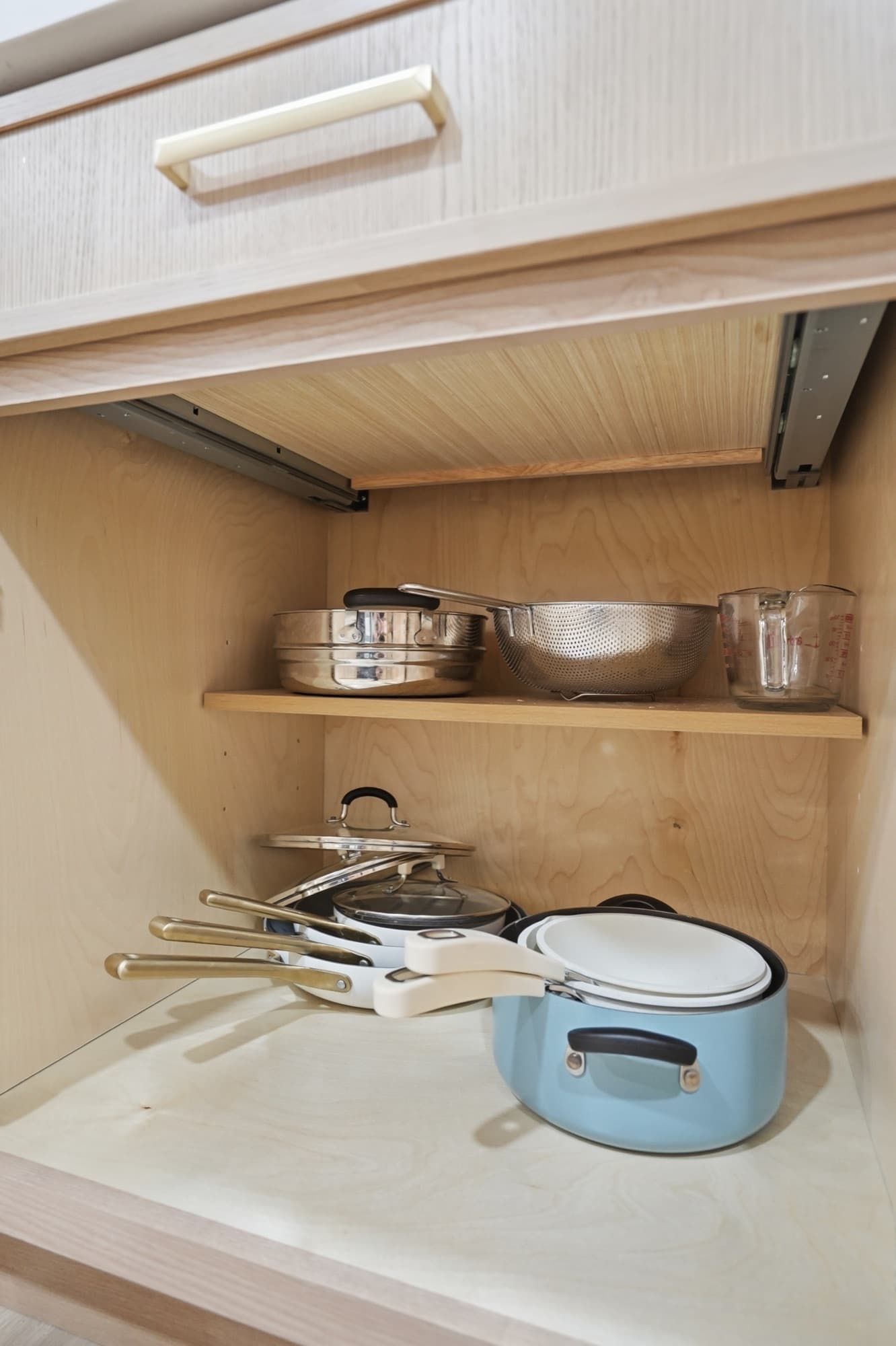Pots, pans, and cookware provided